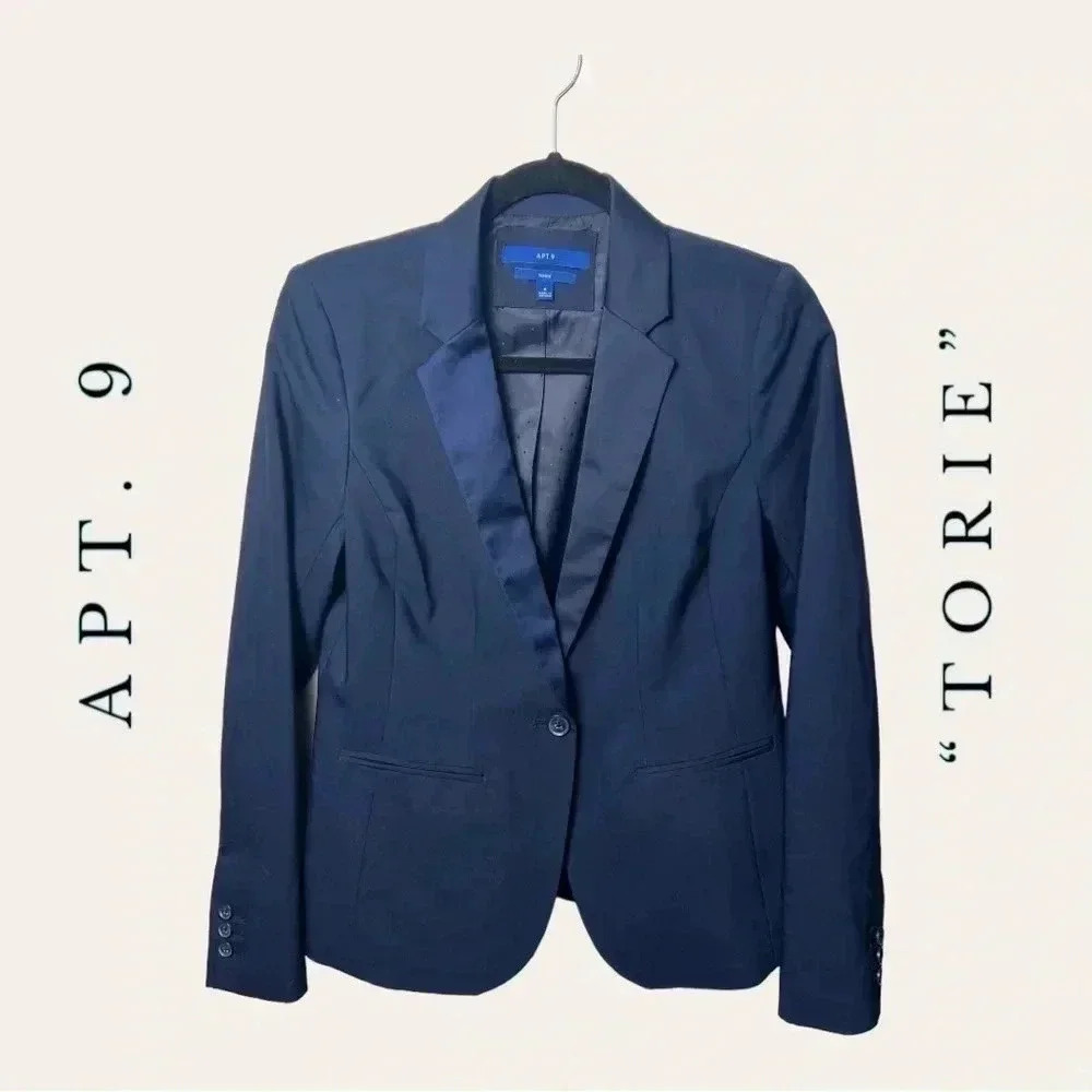 1190. APT. 9 “TORIE” BLAZER SINGLE BUTTON NAVY‎ BLUE IN COLOR SIZE 4 BUTTON
